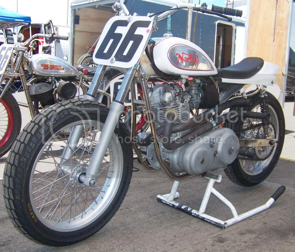Nortons on the Dirt