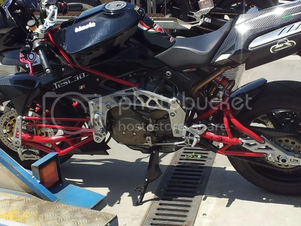 Difazio Hub steering Commando