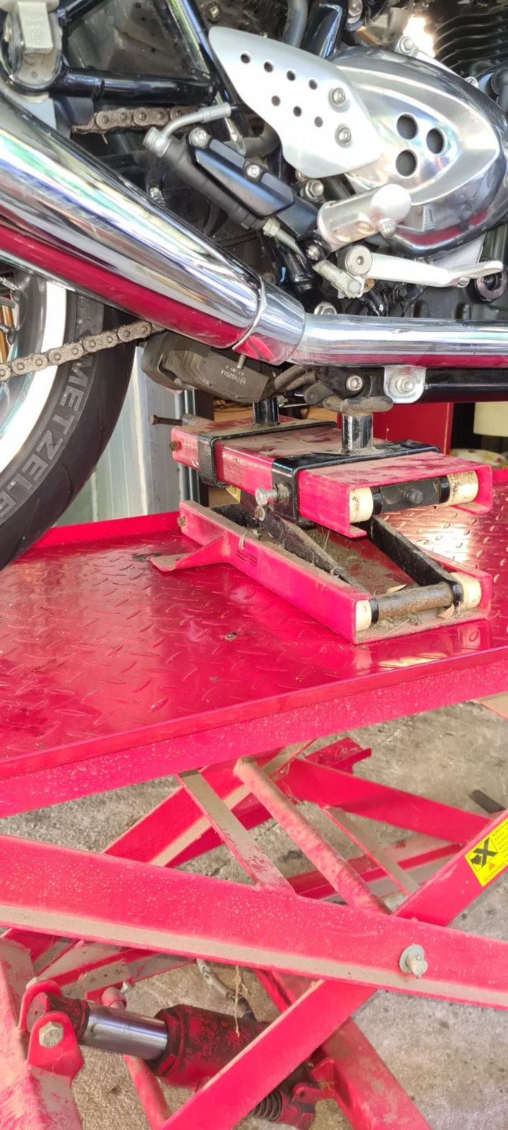 Horrible noise from gearbox(?)
