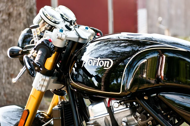 Pictures of your Norton 961