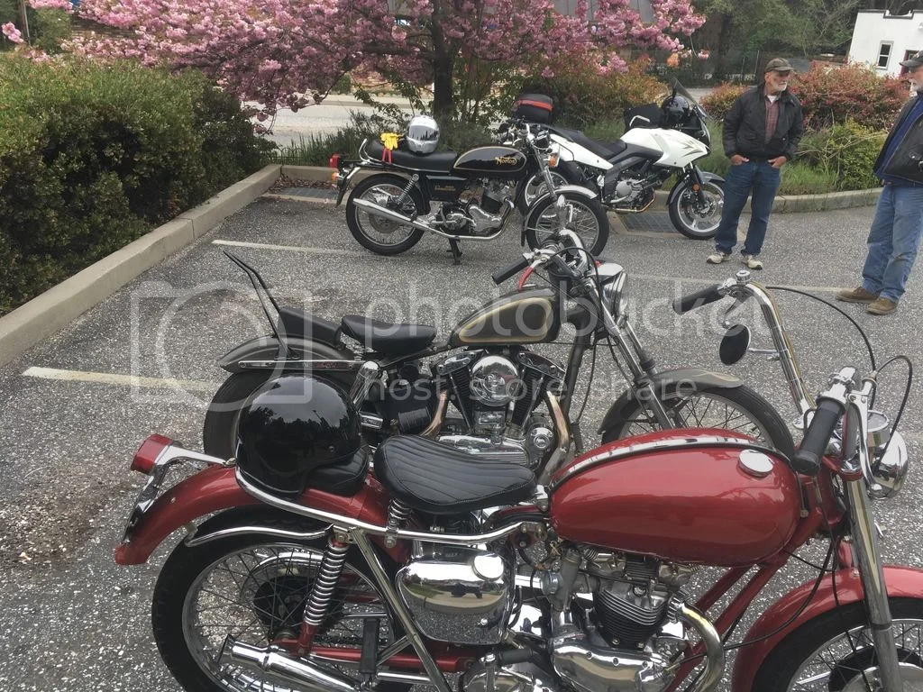 Pictures of your Norton Commandos