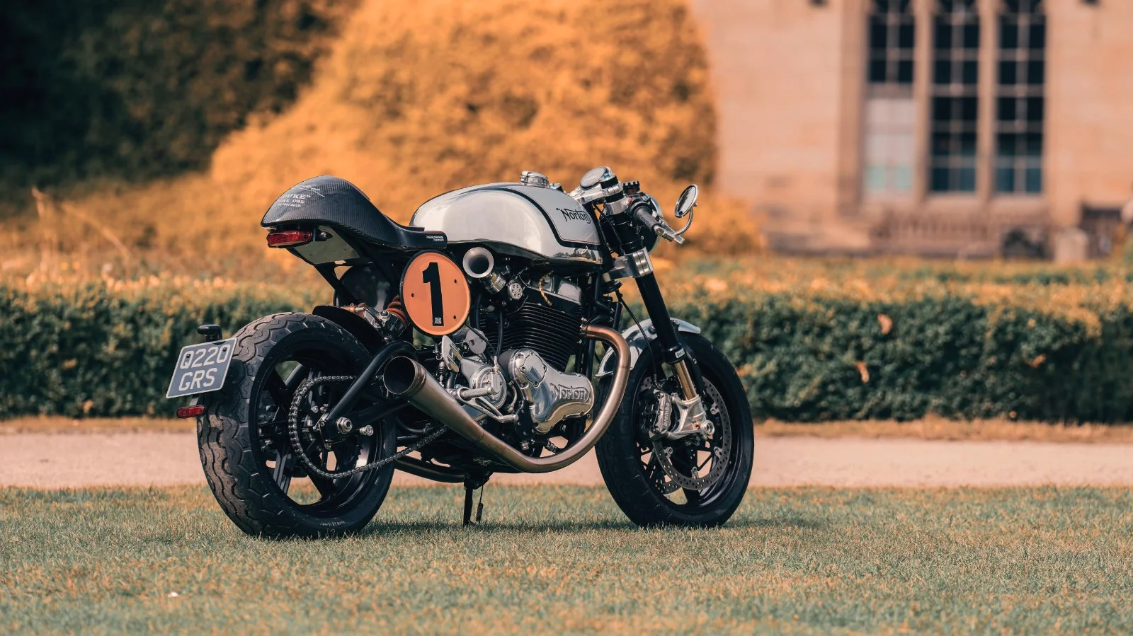 Pictures of your Norton 961