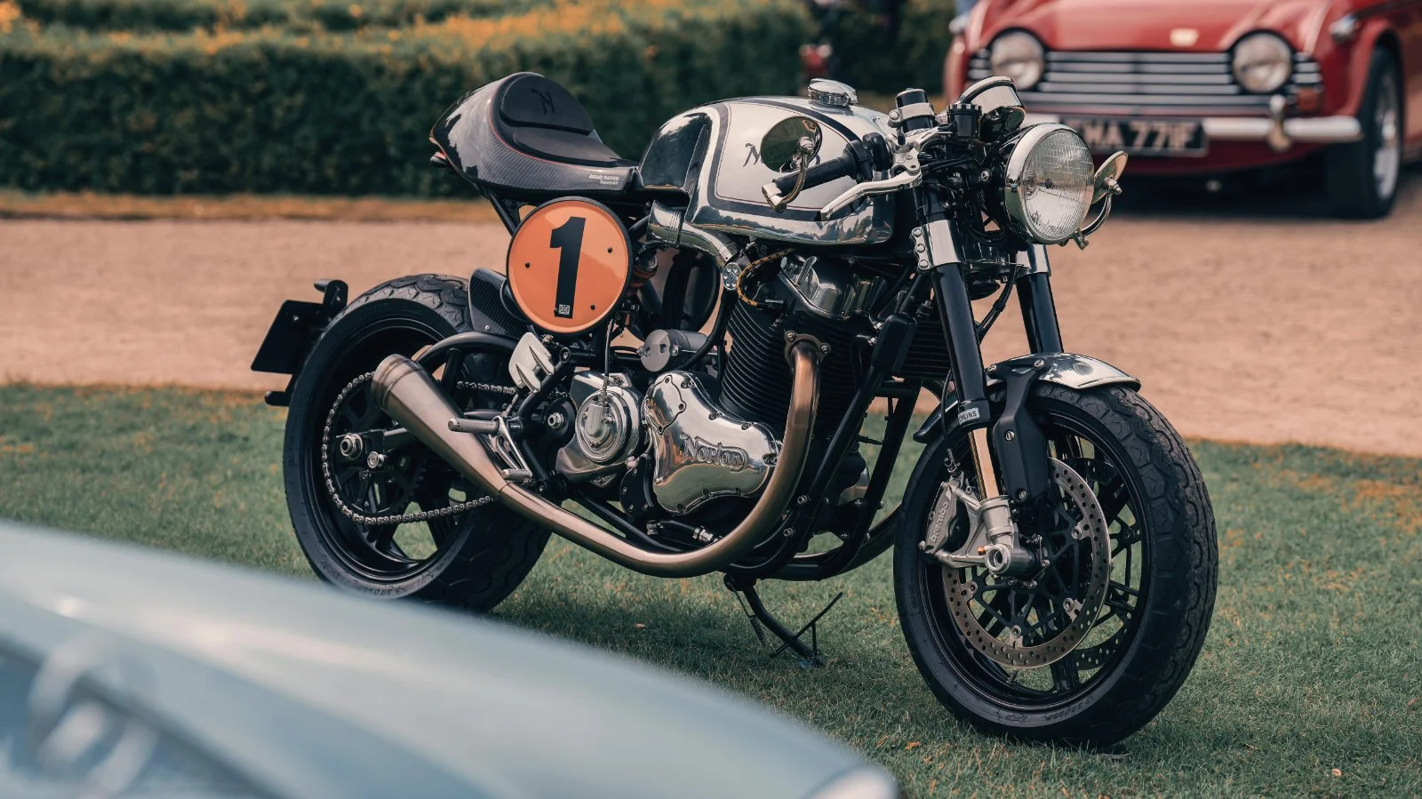 Pictures of your Norton 961