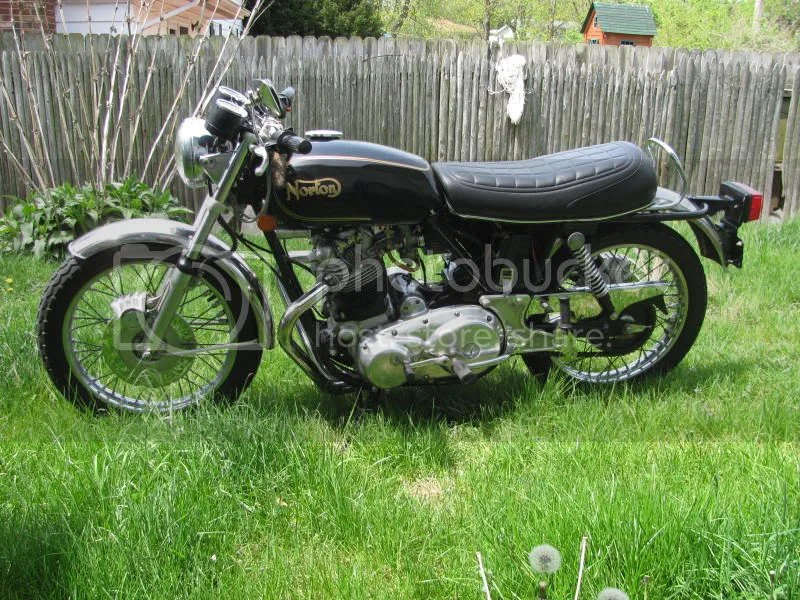 Cafe handlebars for 850 commando