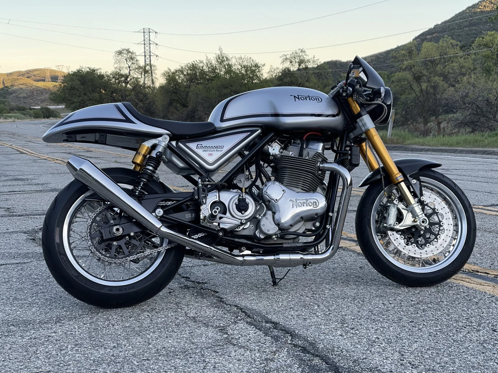 2022 Norton Commando Photo Contest