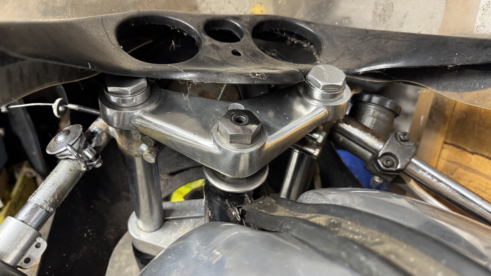 1967 Norton Altas Cafe Racer: assembling from boxes