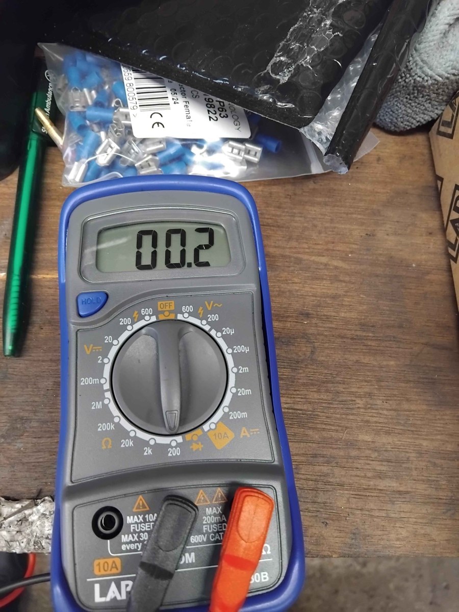 Lights on fine, but turned off the fuse blows