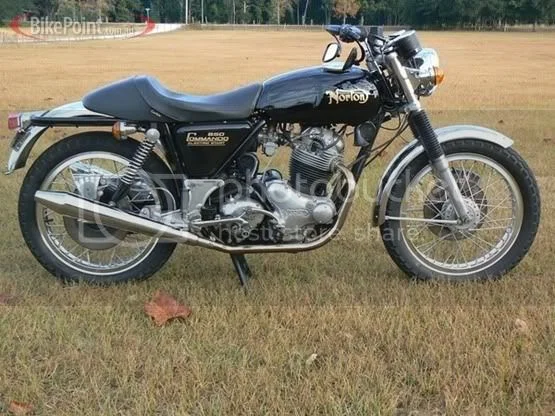 Rich's restored commando 850