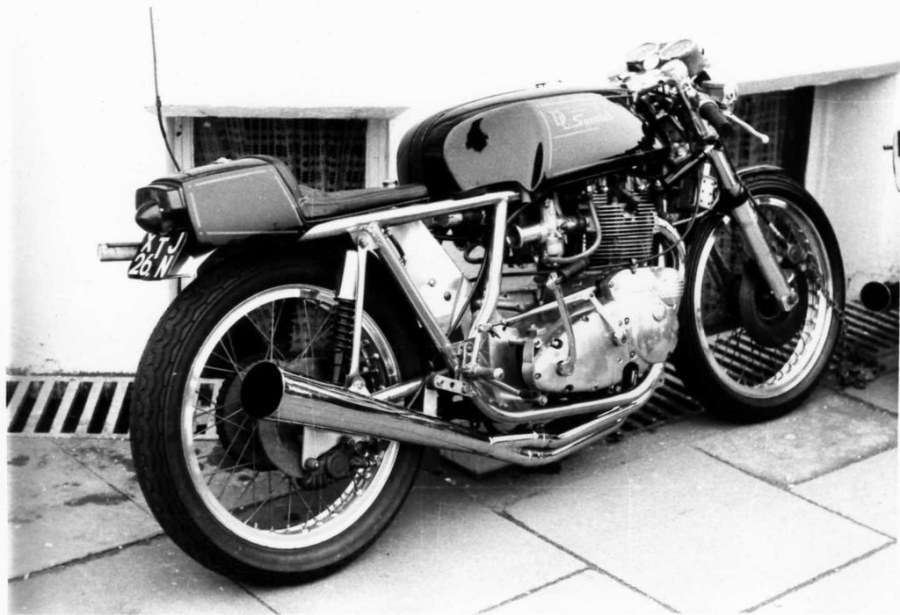 Pictures of your Triumph T160 or similar .