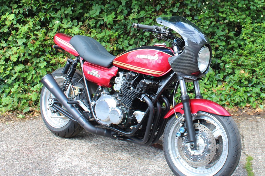 Triumph Thruxton Fairing fitted to Norton 961 - I want one (a lot)!