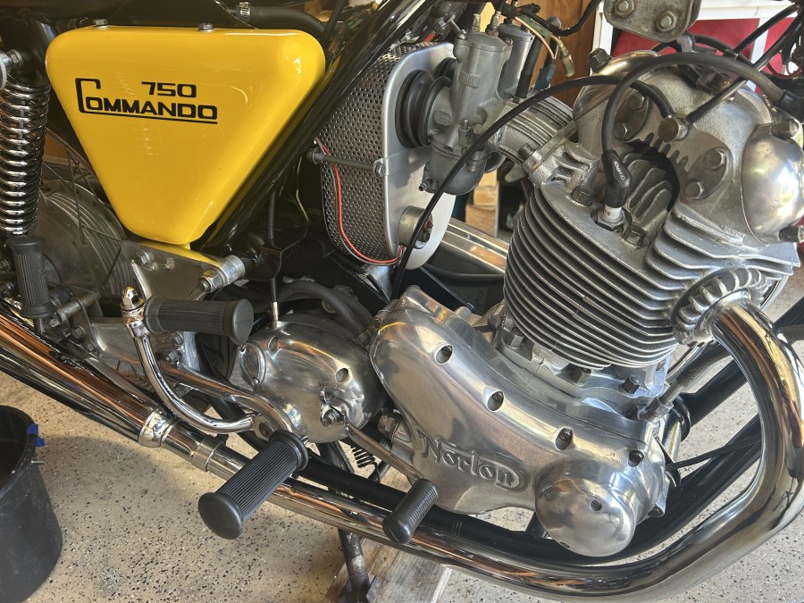 Trying to help a recent widow sell her husband's '71 Commando.