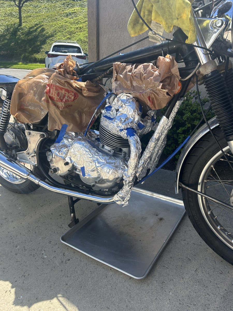 Trying to help a recent widow sell her husband's '71 Commando.