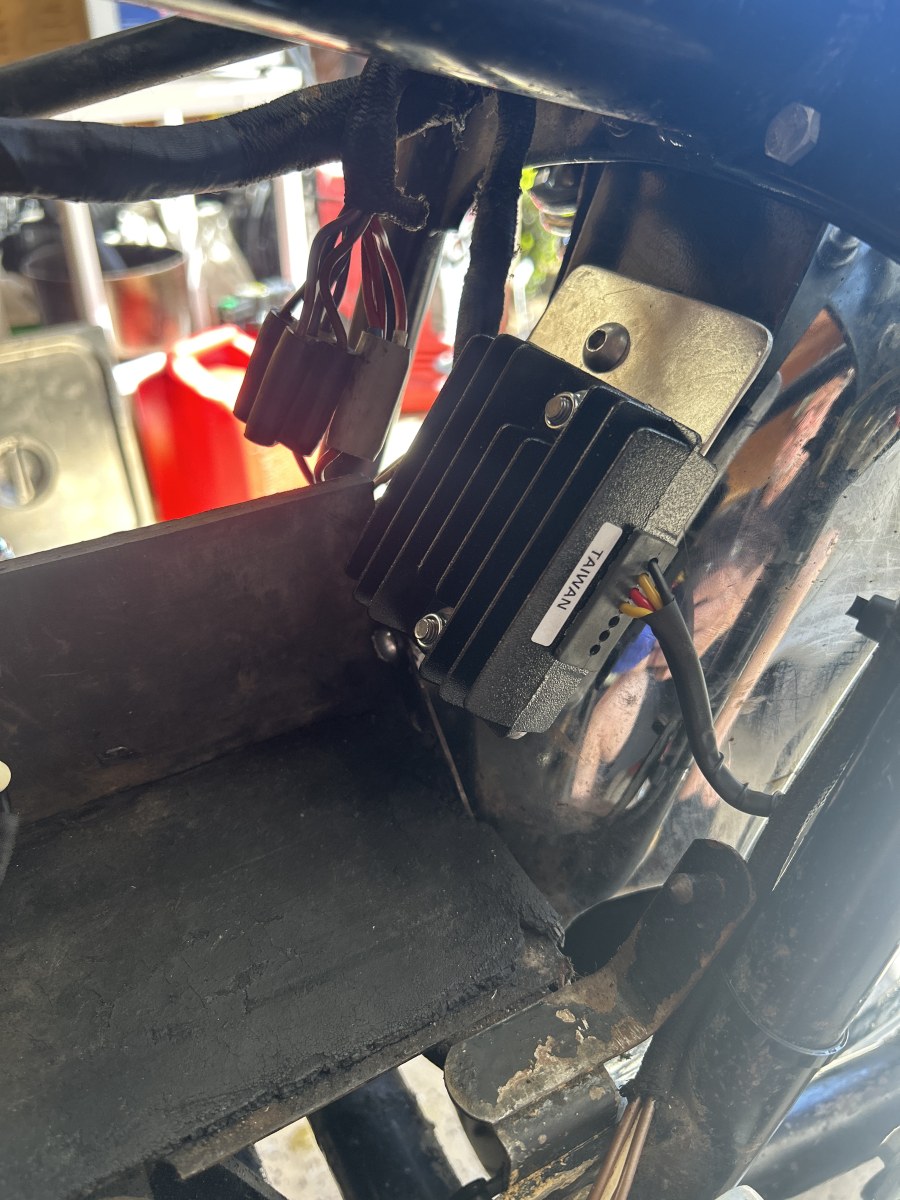 Trying to help a recent widow sell her husband's '71 Commando.