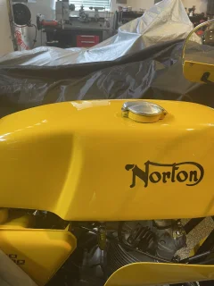 Norton Commando Production Racer - Yellow Paint Code