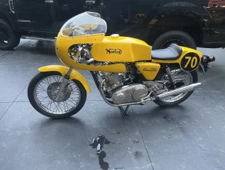 Norton Commando Production Racer - Yellow Paint Code