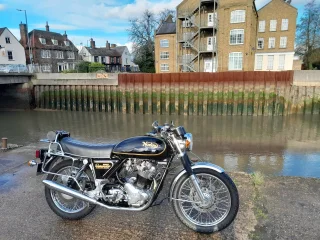 Airhead side luggage fit .