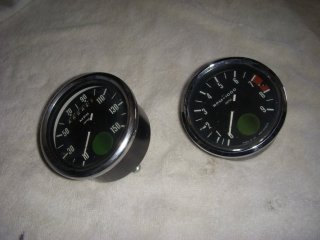 Tach & Speedo for sale - Norton Commando - Recently rebuilt