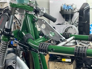 Fitting Jawa engine into featherbed frame