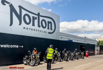 Pea Shooter exhausts commando .