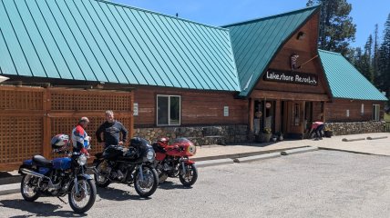 Pictures of your Norton Commandos