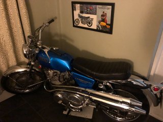 Pictures of your Norton Commandos