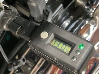 Charging the battery "in situ" ok?