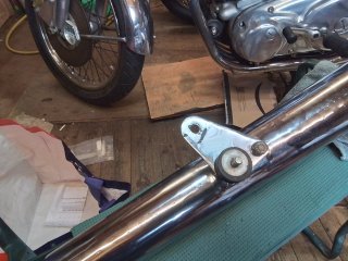 Thread pitch for exaust rubber mountings.