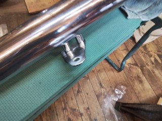 Thread pitch for exaust rubber mountings.