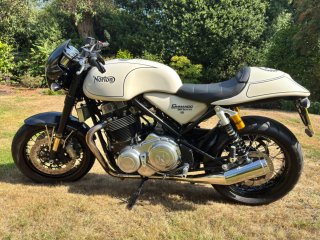 Pictures of your Norton 961