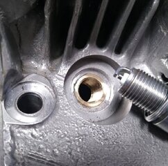 Stripped spark plug hole