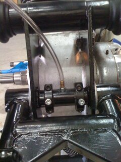 SAE 90 vs 140 for swing arm spindle