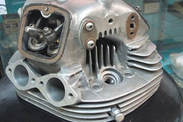 This may interest Norton owners as I have seen the use of decompressor buttons on high comp Norton engines.