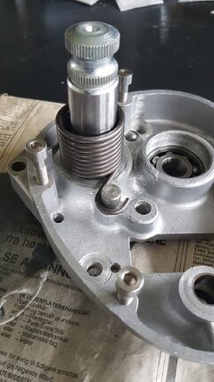 Kickstart return spring