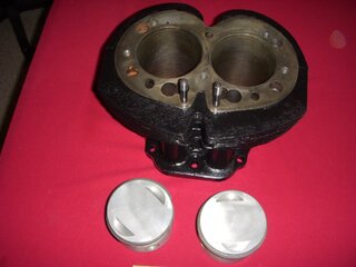 NORTON 850 MINT CYLINDER AND HEPOLTE PISTONS WITH POCKETS PLUS .020