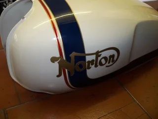 Factory  JPN roadster paintwork?