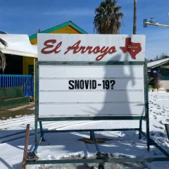 It's snowing in Texas