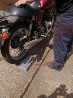 Norton commando weight