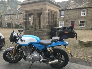 Pictures of your Norton 961