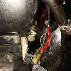 Blocking feed line for the chain oiler 73 Roadster