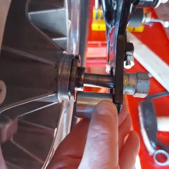 Rear wheel bearing replacement problem