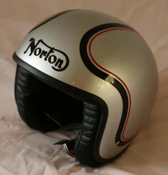 Let’s talk retro style helmets Let’s talk retro style helmets