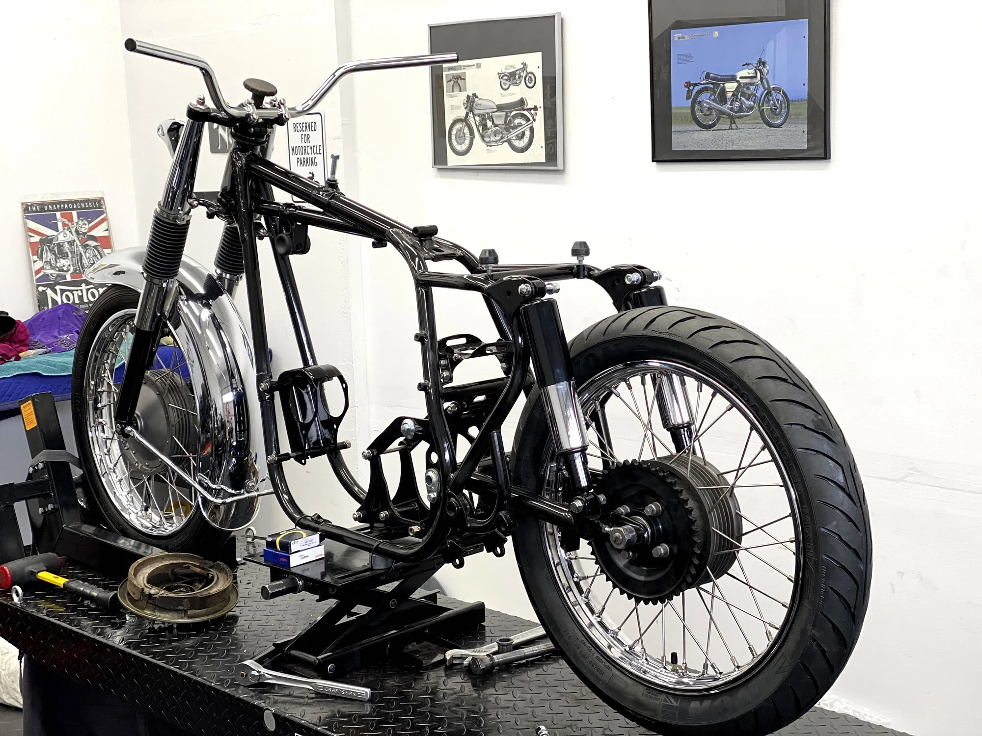 BSA Super Rocket Avon RoadRider rear tire