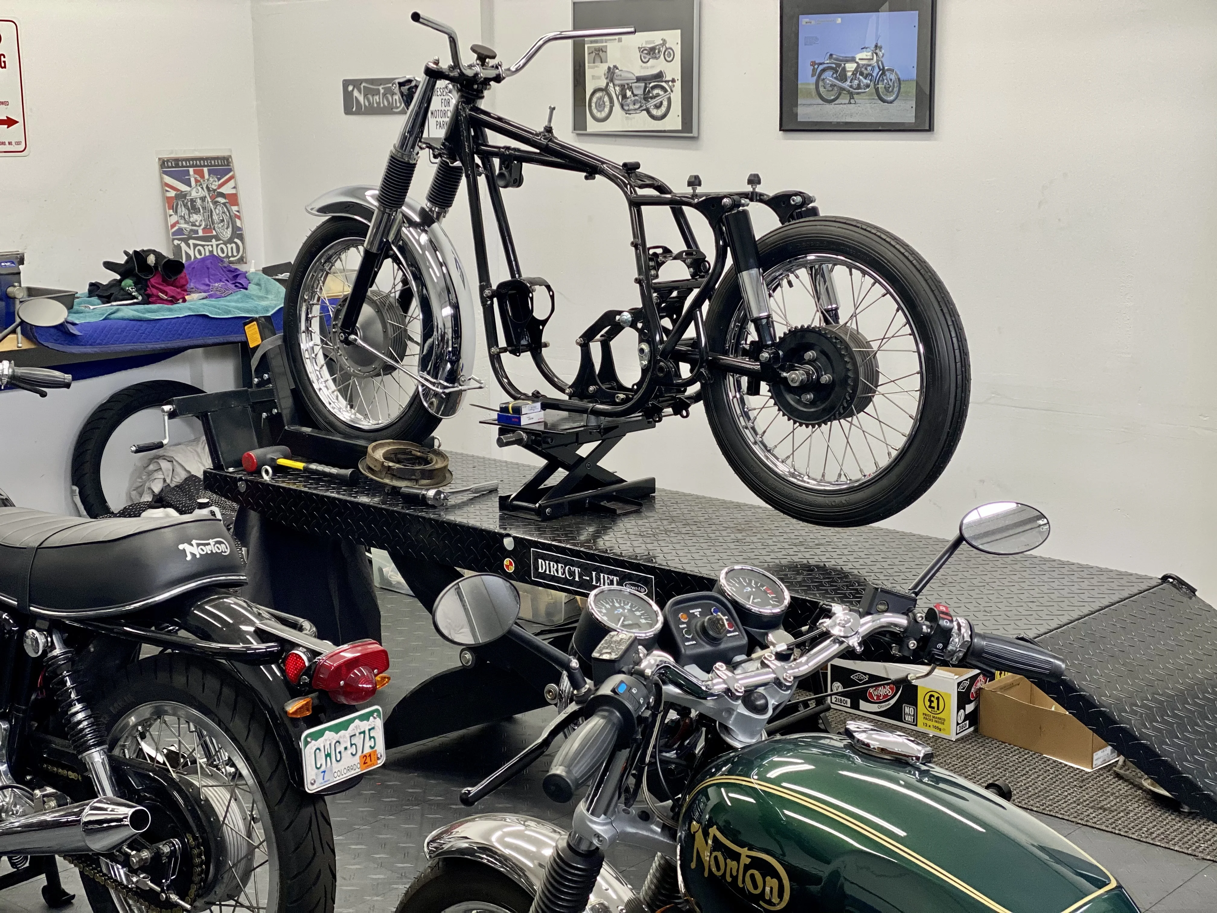 BSA Super Rocket New Wheels