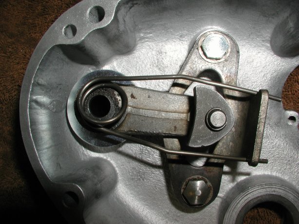 Incorrect ratchet spring fitment.